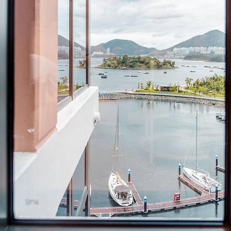 The Castle Ocean Marina Double Suite Yeosu Exterior photo