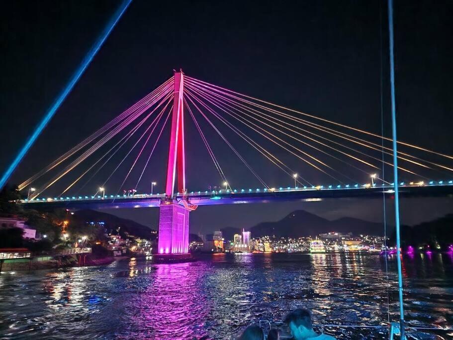 The Castle Ocean Marina Double Suite Yeosu Exterior photo